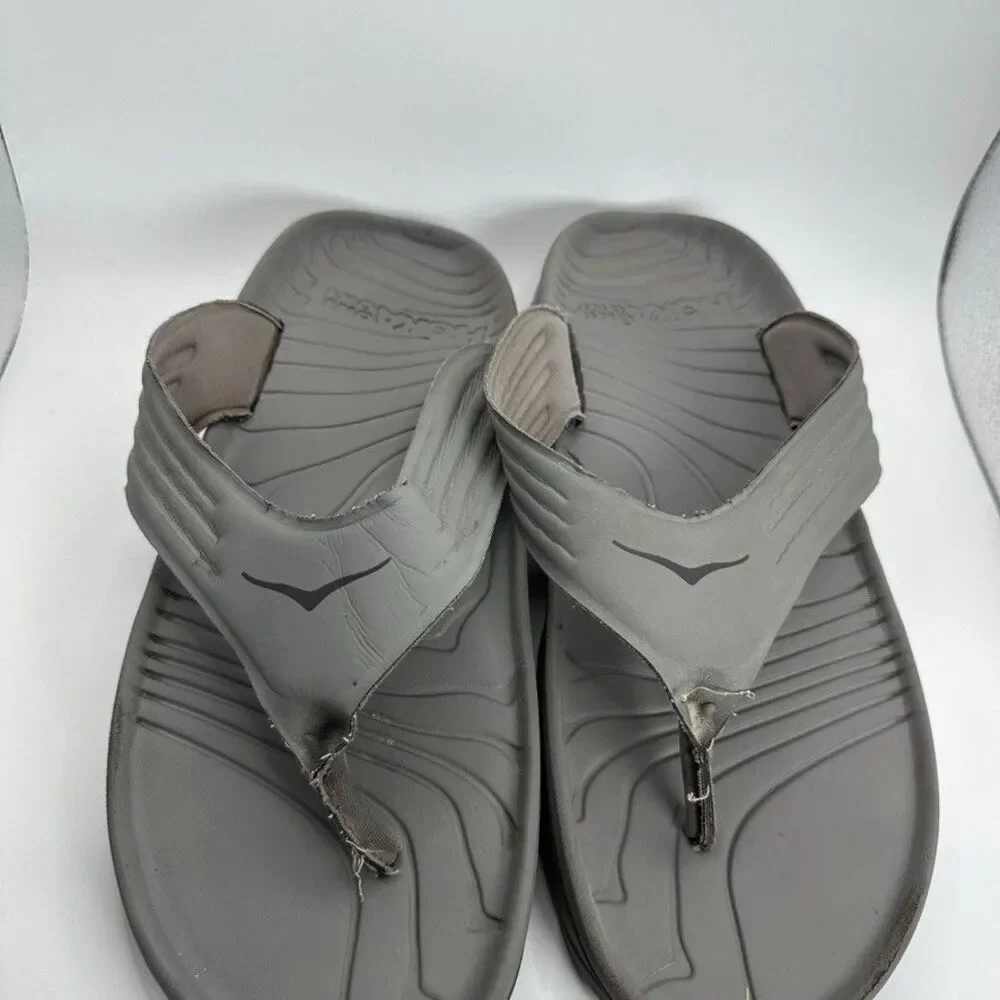 Hoka One One ORA Recovery Flip Flops Mens Size 13 Gray Cushioned